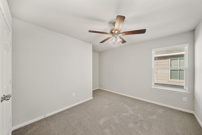 Building Photo - 13305 Nabob Dr