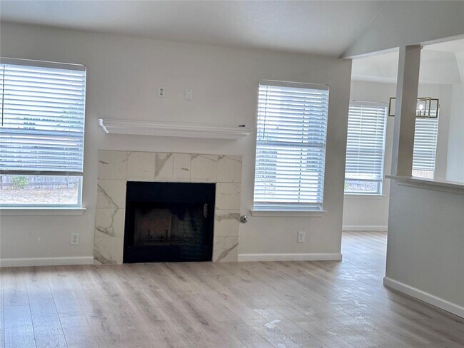 Building Photo - 360 Atlantis