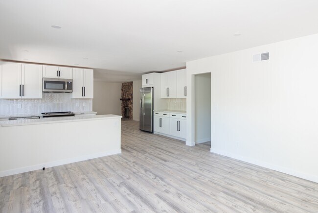 Foto del edificio - 3658 Lawnwood Ct