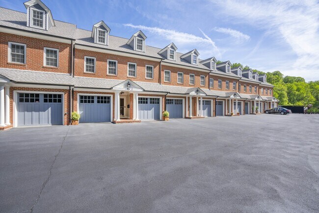 Foto del edificio - 118 Bancroft Mills Rd