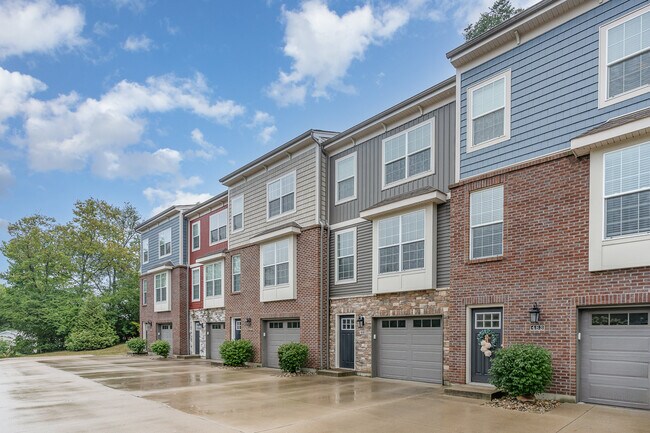 Building Photo - 477 S Arlington Rd