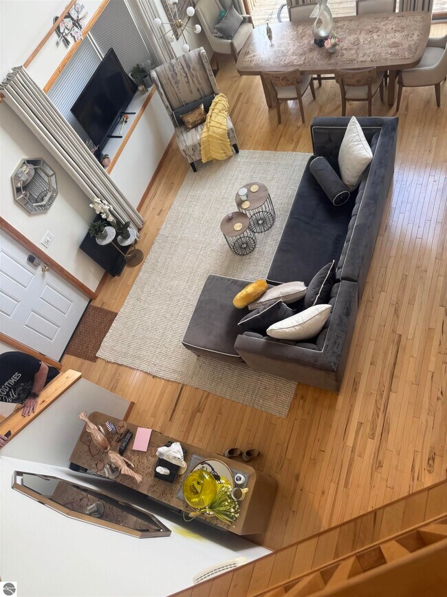 Foto del edificio - 302 S Lake Dr