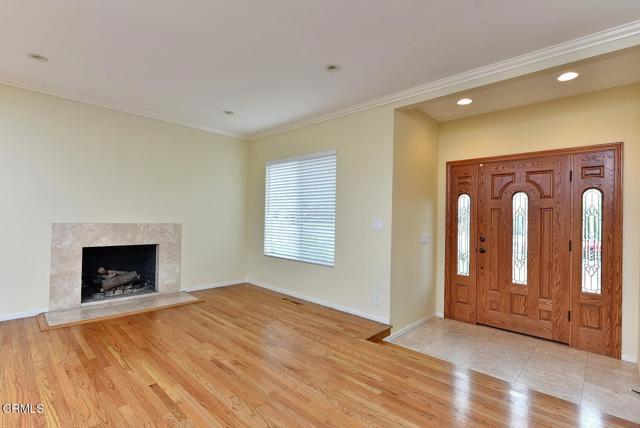 Building Photo - 591 N Sunnyslope Ave