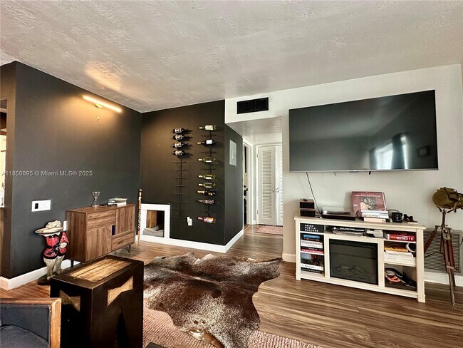 Foto del edificio - 1135 101st St