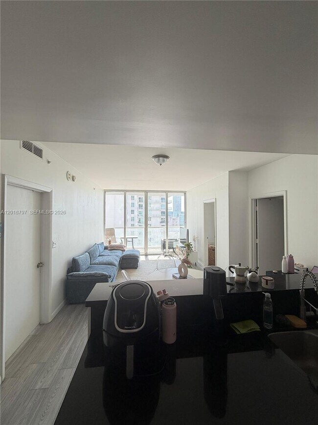 Foto del edificio - 244 Biscayne Blvd