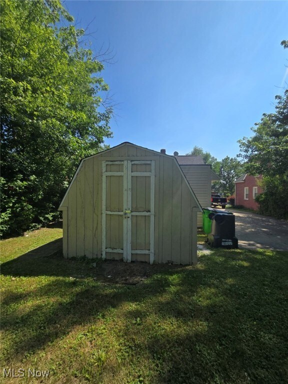4169 Okalona Rd South Euclid, OH 44121 – photo 5