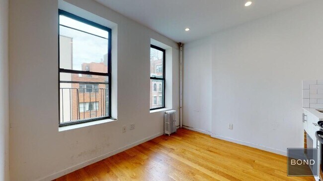 Foto del edificio - 314 E 91st St
