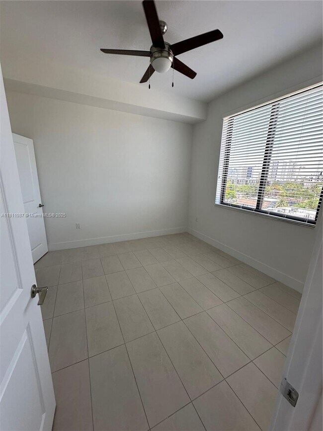 Foto del edificio - 1630 NW 19th St