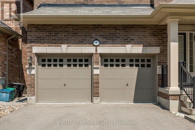 Building Photo - 8 Monarch Dr