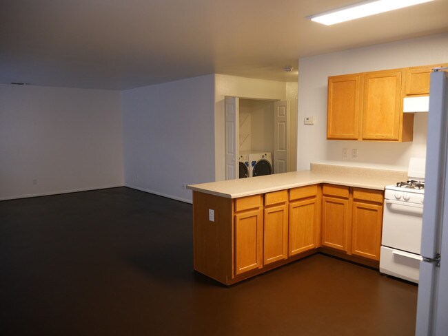 Building Photo - 6671 Ocotillo Ave