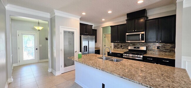 Building Photo - Beautiful 4/2 in Nocatee Community!