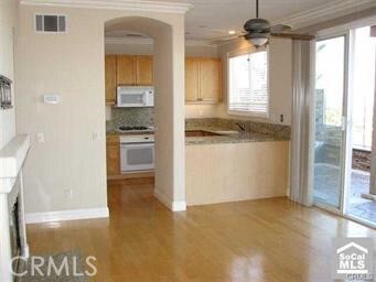 Building Photo - 27 Cottonwood Dr