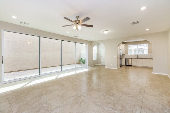 Foto del edificio - 1088 S Agnes Ln