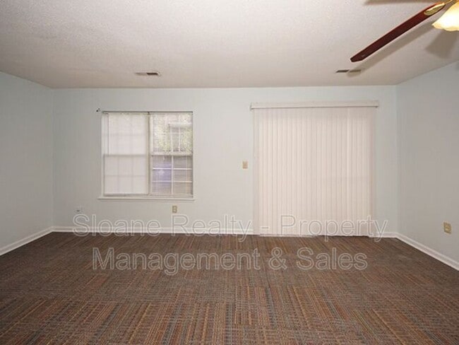 Building Photo - 4726 Linfield Ln
