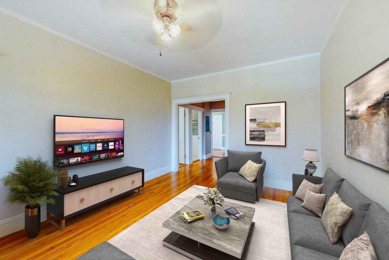 Primary Photo - 238 S Huntington Ave