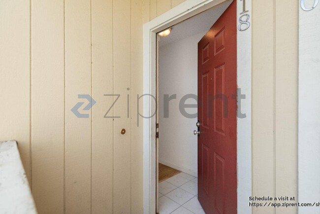 Foto del edificio - 2547 Easton Ln