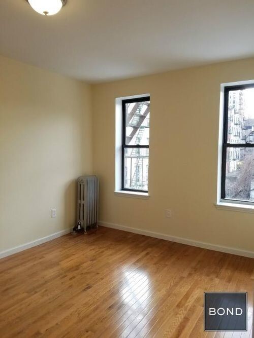 Foto del edificio - 4500 Broadway