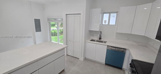 Foto del edificio - 141 NW 11th St