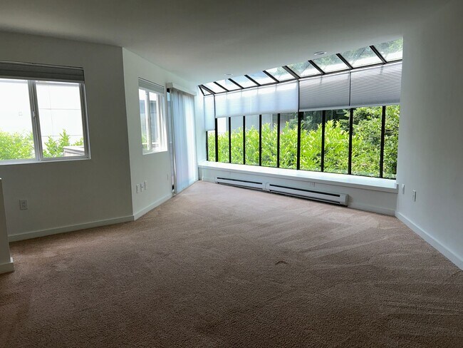 Building Photo - 7307 Bainbridge Pl SW
