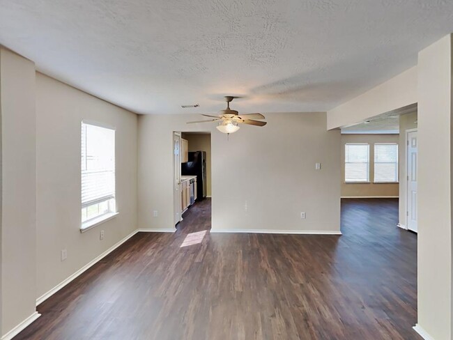 Foto del edificio - 5124 Alderney Ct