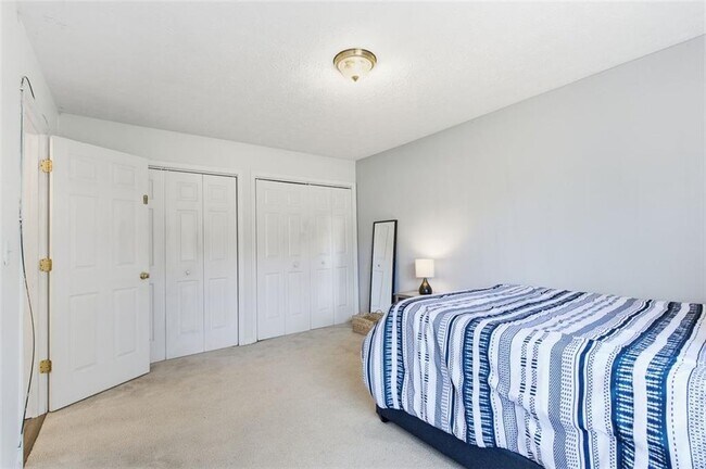 Foto del edificio - 1512 Stoneleigh Way