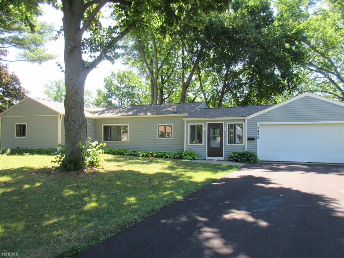 3940 Commanche Ct SW, Grandville, MI 49418 House Rental in Grandville