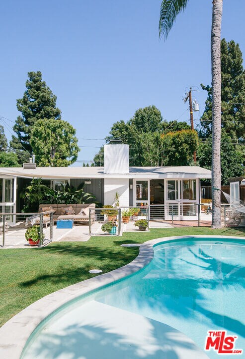 Foto principal - 3126 Karen Ave