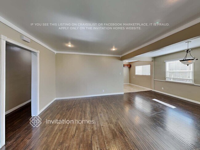 Foto del edificio - 726 E 99th St