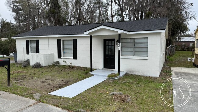 Building Photo - 2214 Shell Rd