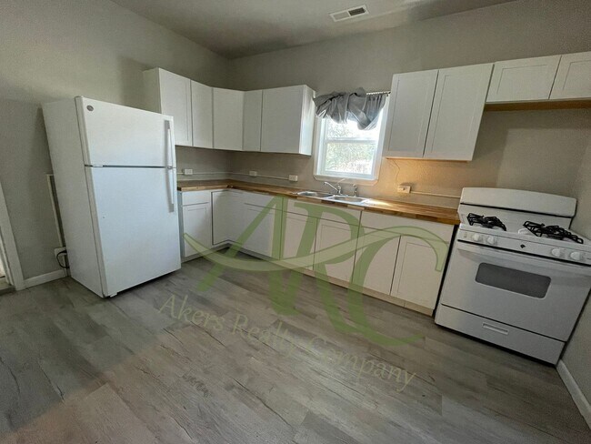 Foto del edificio - 1444 Cypress St