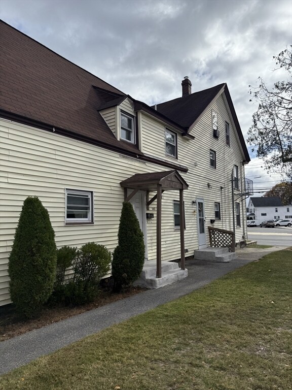 Foto del edificio - 142 Pleasant St