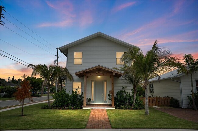 Building Photo - 1631 31st Ave N