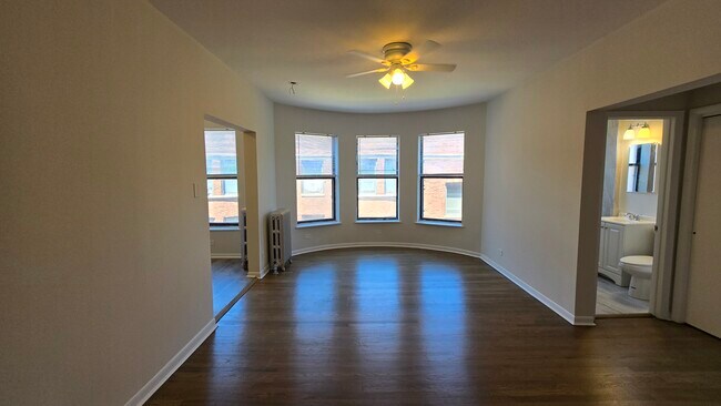 Foto del edificio - 7722 N Marshfield Ave
