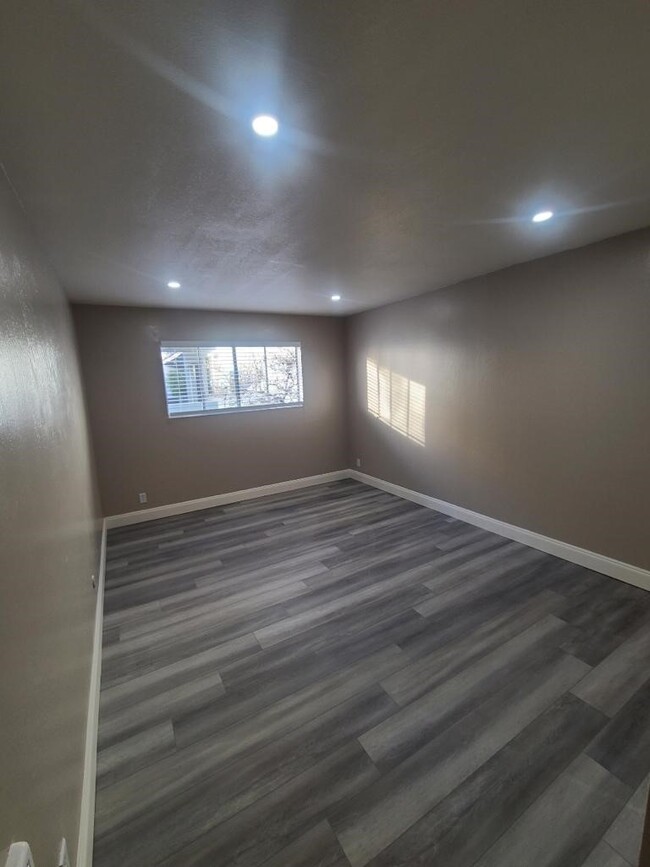 Foto del edificio - Grand Lake Terrace Apartments