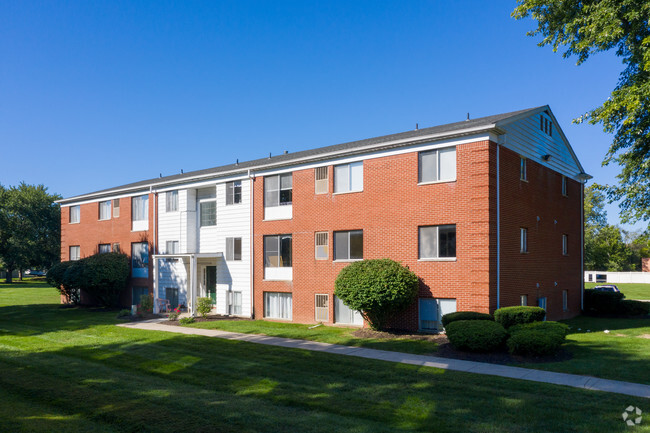 Foto del edificio - Tecumseh Apartments & Townhomes