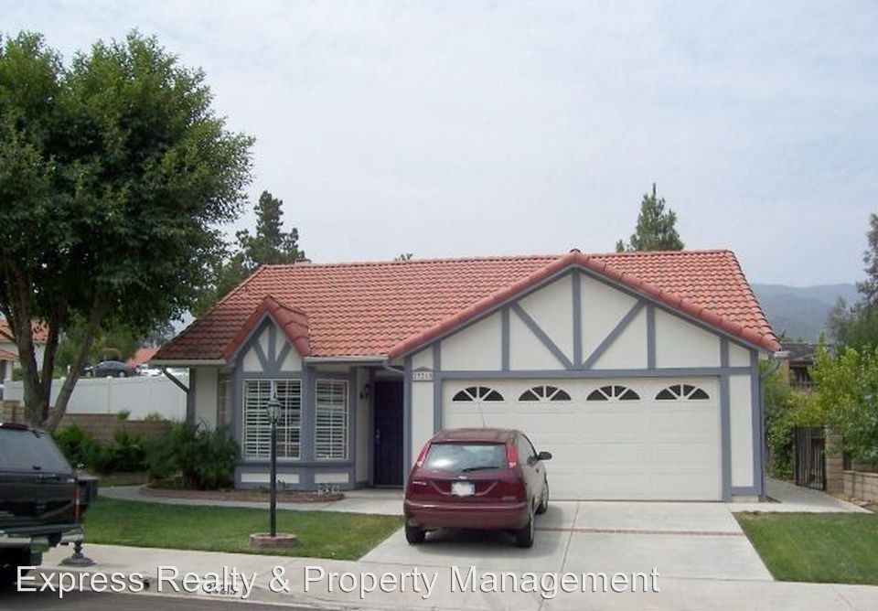 Primary Photo - 23215 Canyon Pines Pl