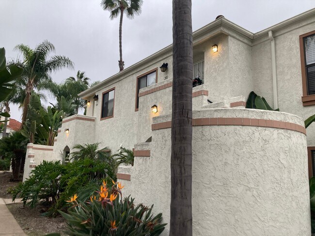 Building Photo - 9312 Twin Trails Dr