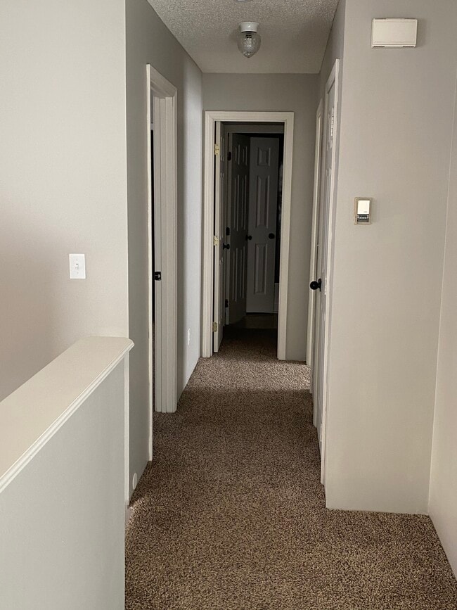 Building Photo - 3314 N Tracy Ave