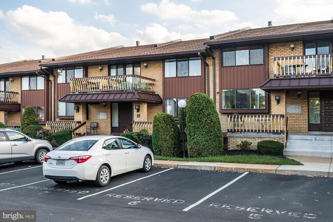 Building Photo - 10201 Bustleton Ave