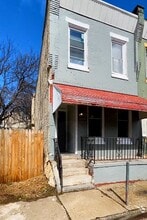 Building Photo - 1924 N Taylor St