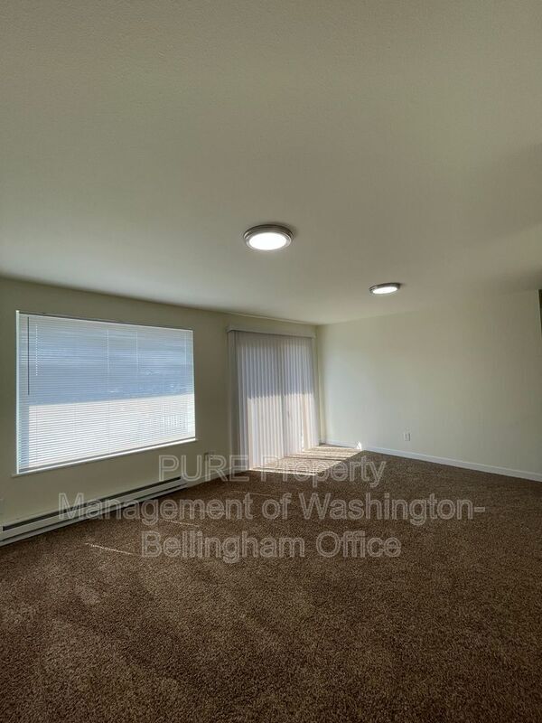 Building Photo - 1252 Nevada St