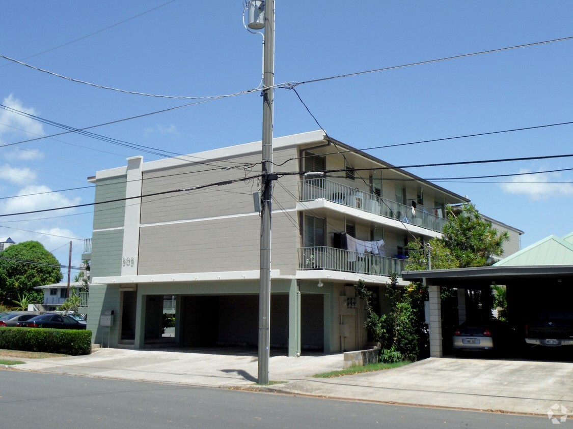 Building Photo - 2818 Winam Ave