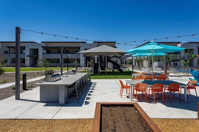 Playground Grills and Garden - Sol38 by Liv