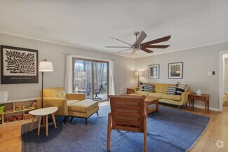 Building Photo - 5110 Pine Trail Dr