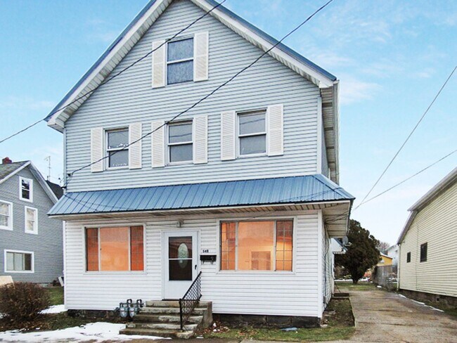 Building Photo - 3 br, 1 bath House - 549 East 12th