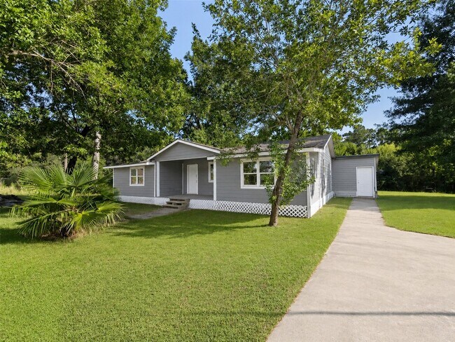 Foto del edificio - 227 Live Oak Ln