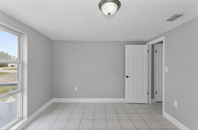 Foto del edificio - 9200 Chantilly Ln