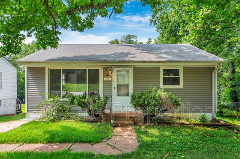 Primary Photo - 135 Anistasia Dr