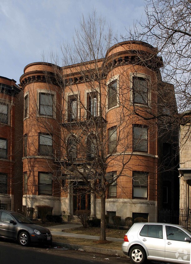 Foto del edificio - Blackstone Manor