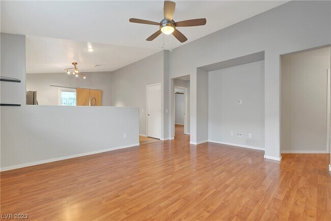 Building Photo - 3273 Fossil Springs St